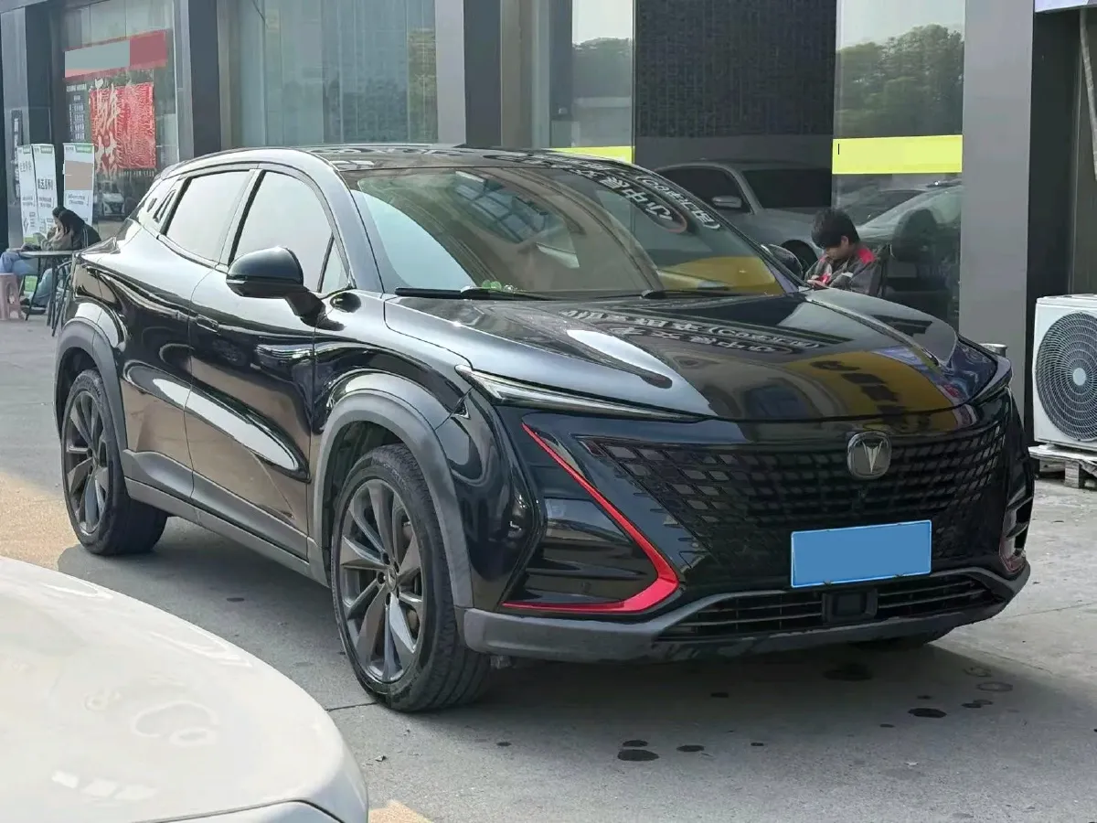 2020 ChangAn UNI-T 1.5T 180HP L4 7DCT,autocango,china used car exporter,china ev exporter,chinese used car exporter,chinese used ev exporter