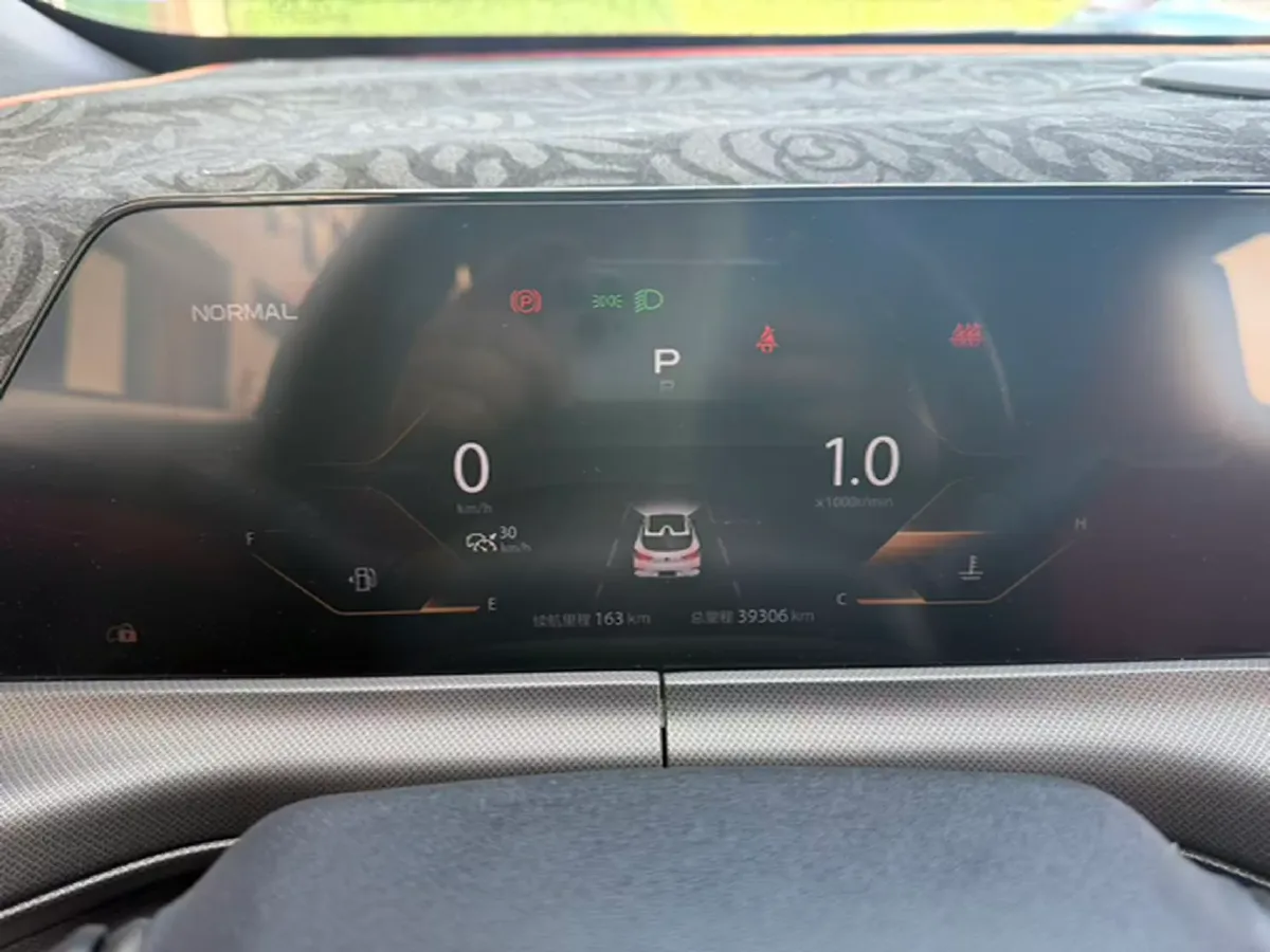 2020 ChangAn UNI-T 1.5T 180HP L4 7DCT,autocango,china used car exporter,china ev exporter,chinese used car exporter,chinese used ev exporter