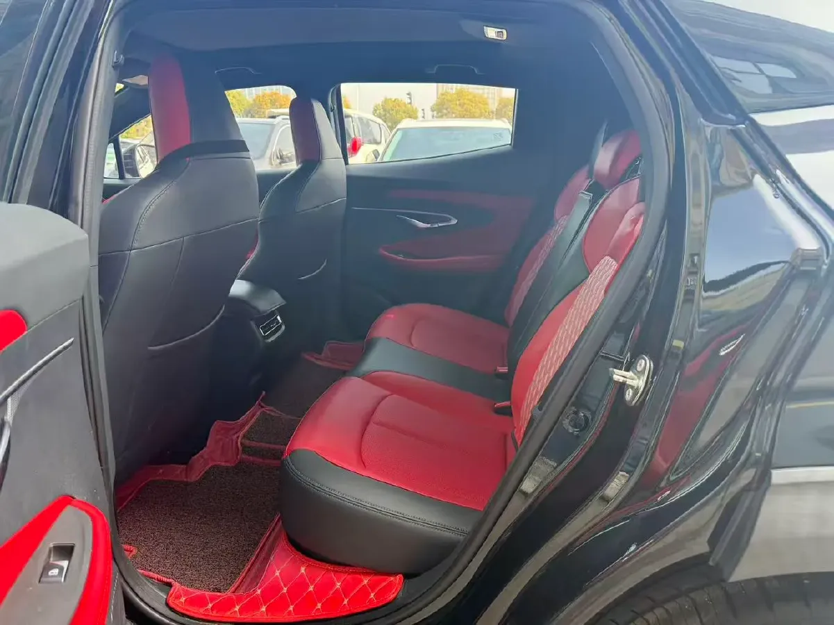 2020 ChangAn UNI-T 1.5T 180HP L4 7DCT,autocango,china used car exporter,china ev exporter,chinese used car exporter,chinese used ev exporter