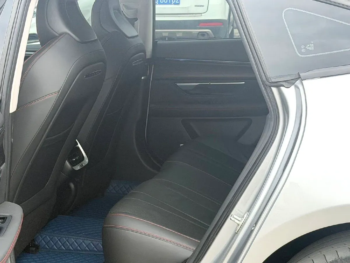 2022 Xpeng P7 BEV 83.1KWH,autocango,china used car exporter,china ev exporter,chinese used car exporter,chinese used ev exporter