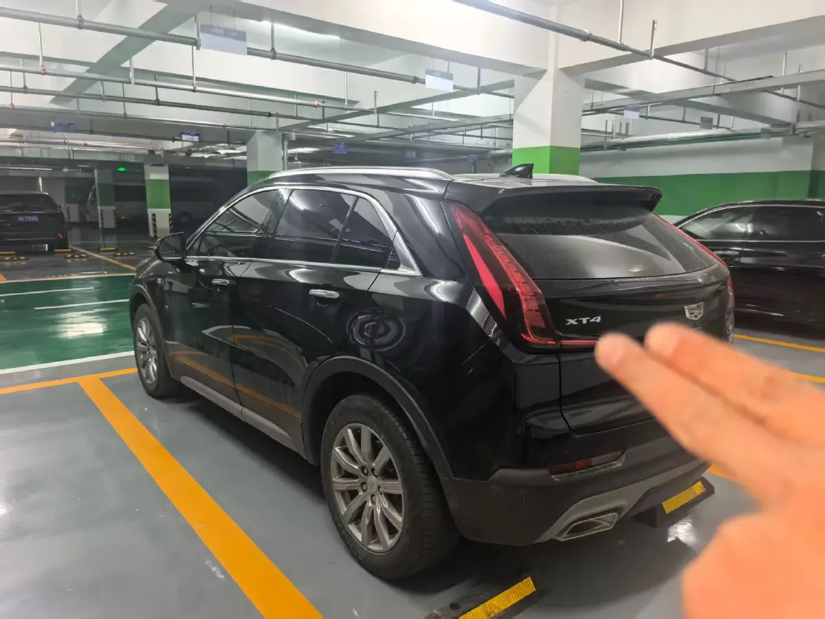 2021 Cadillac XT4 2.0T 237HP L4 9AT,autocango,china used car exporter,china ev exporter,chinese used car exporter,chinese used ev exporter
