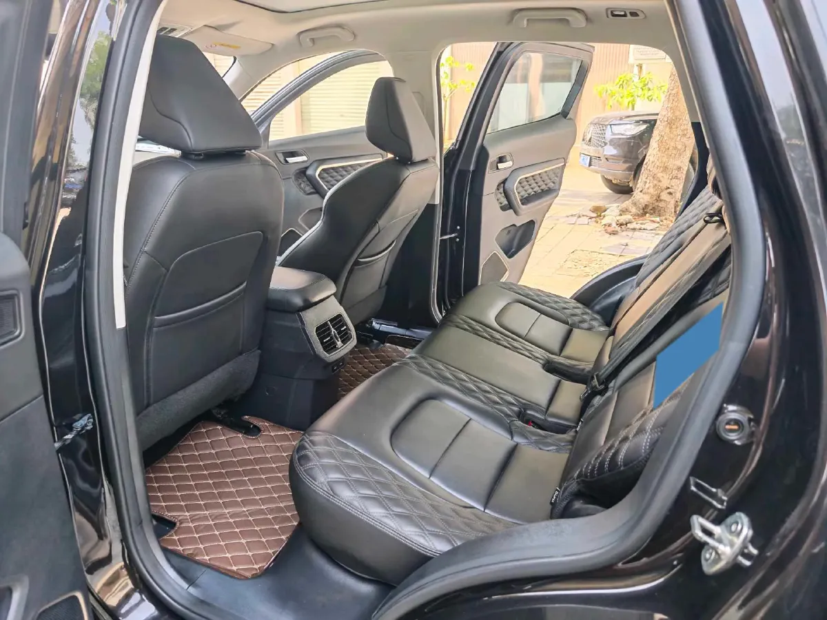 2020 Haval H6 1.5T 169HP L4 7DCT,autocango,china used car exporter,china ev exporter,chinese used car exporter,chinese used ev exporter