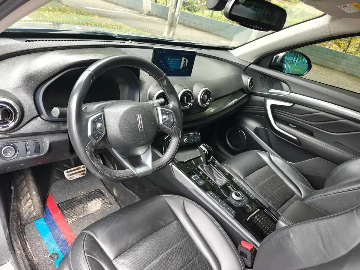 2017 WEY VV7 2.0T 234HP L4 7DCT,autocango,china used car exporter,china ev exporter,chinese used car exporter,chinese used ev exporter