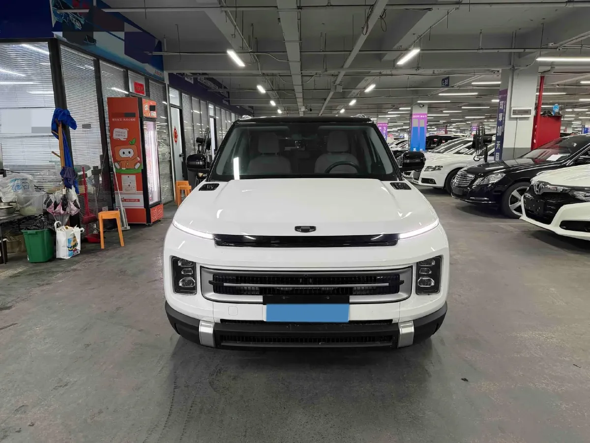 2023 Geely ICON 1.5T 181HP L4 7DCT,autocango,china used car exporter,china ev exporter,chinese used car exporter,chinese used ev exporter