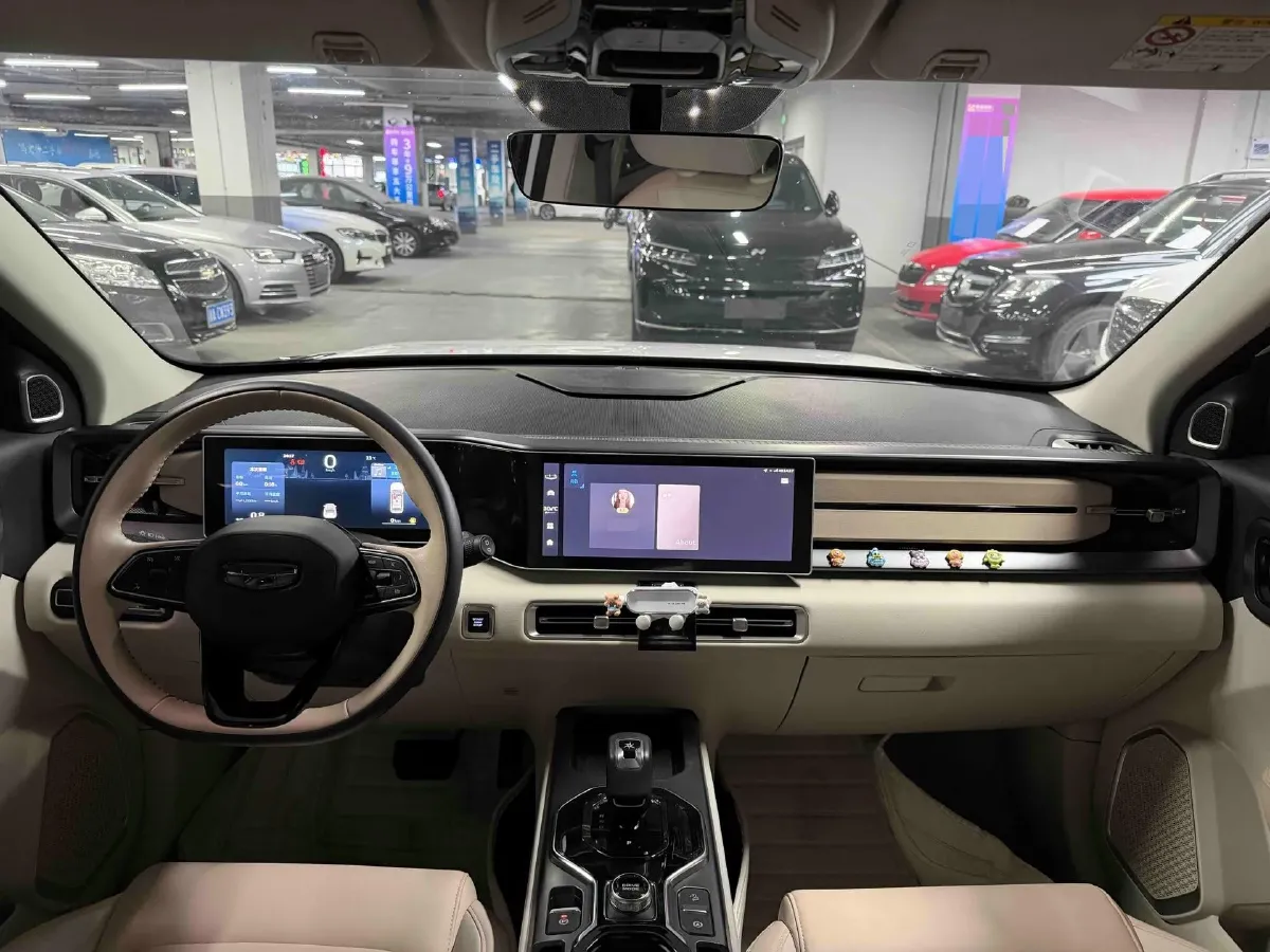 2023 Geely ICON 1.5T 181HP L4 7DCT,autocango,china used car exporter,china ev exporter,chinese used car exporter,chinese used ev exporter