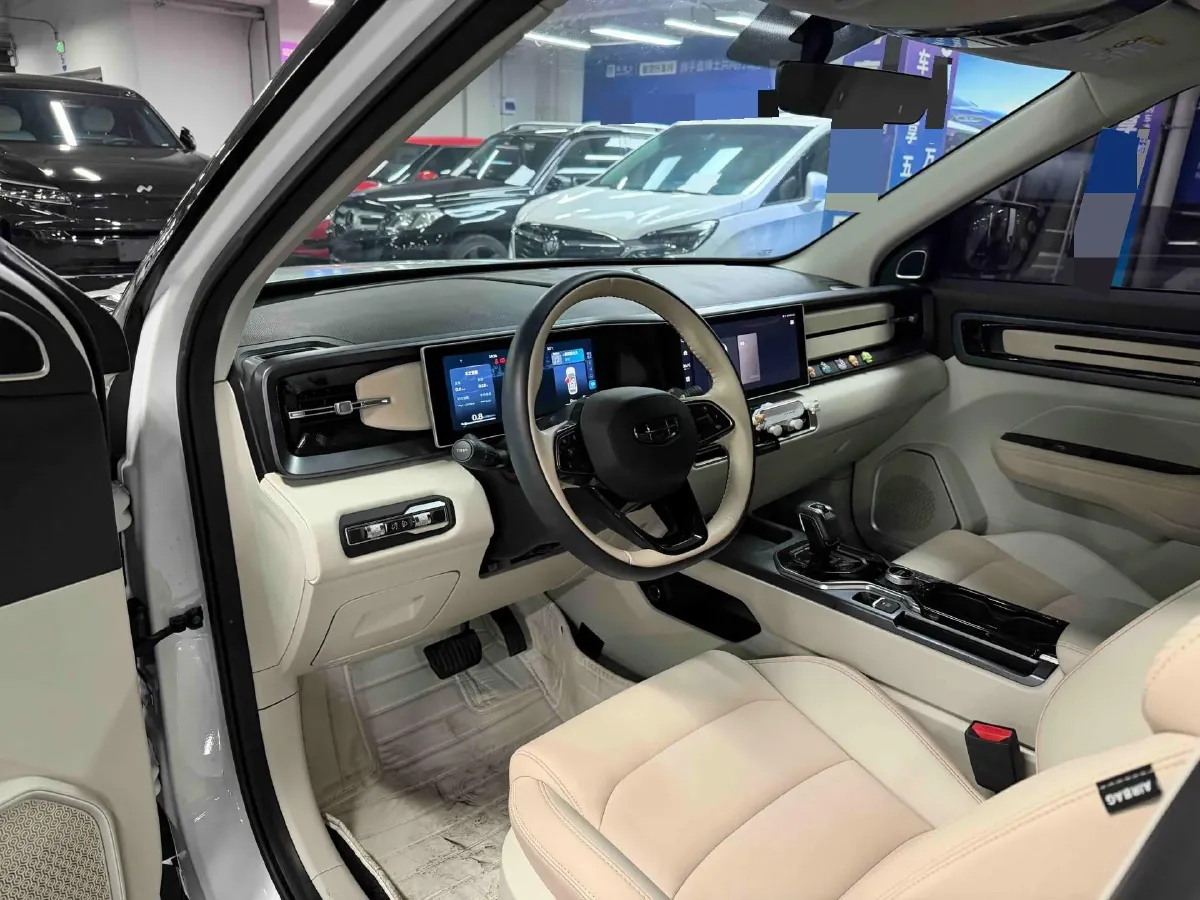 2023 Geely ICON 1.5T 181HP L4 7DCT,autocango,china used car exporter,china ev exporter,chinese used car exporter,chinese used ev exporter