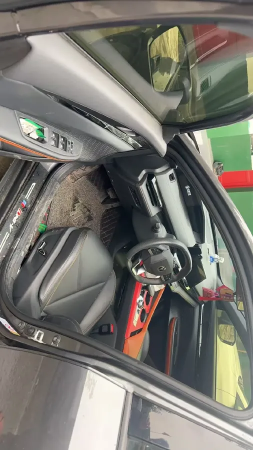 2023 ChangAn UNI-V 1.5T 188HP L4 7DCT,autocango,china used car exporter,china ev exporter,chinese used car exporter,chinese used ev exporter