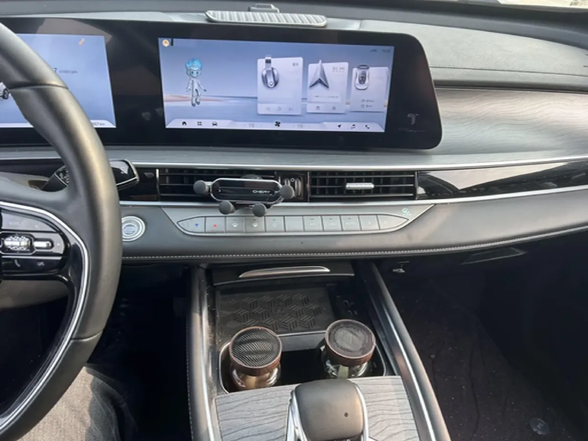 2025 Chery Tiggo 8 PRO 1.6T 197HP L4 7DCT,autocango,china used car exporter,china ev exporter,chinese used car exporter,chinese used ev exporter