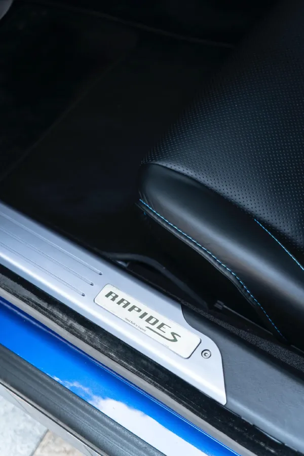 2015 Aston Martin Rapide 6.0L 560HP V12 8AT,autocango,china used car exporter,china ev exporter,chinese used car exporter,chinese used ev exporter