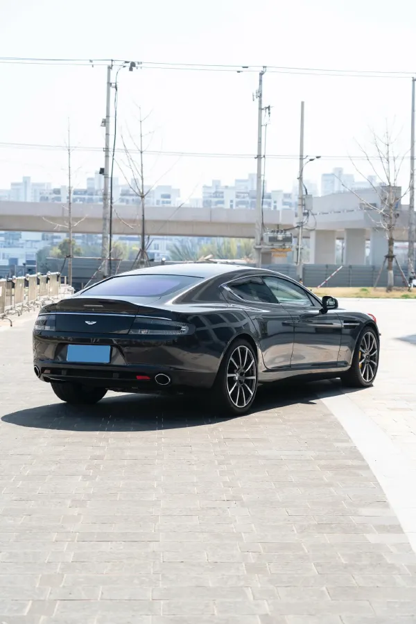 2015 Aston Martin Rapide 6.0L 560HP V12 8AT,autocango,china used car exporter,china ev exporter,chinese used car exporter,chinese used ev exporter