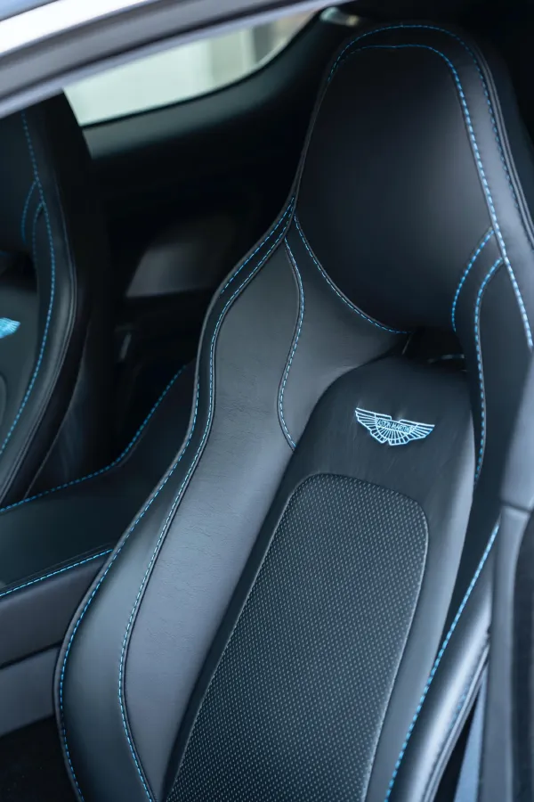 2015 Aston Martin Rapide 6.0L 560HP V12 8AT,autocango,china used car exporter,china ev exporter,chinese used car exporter,chinese used ev exporter