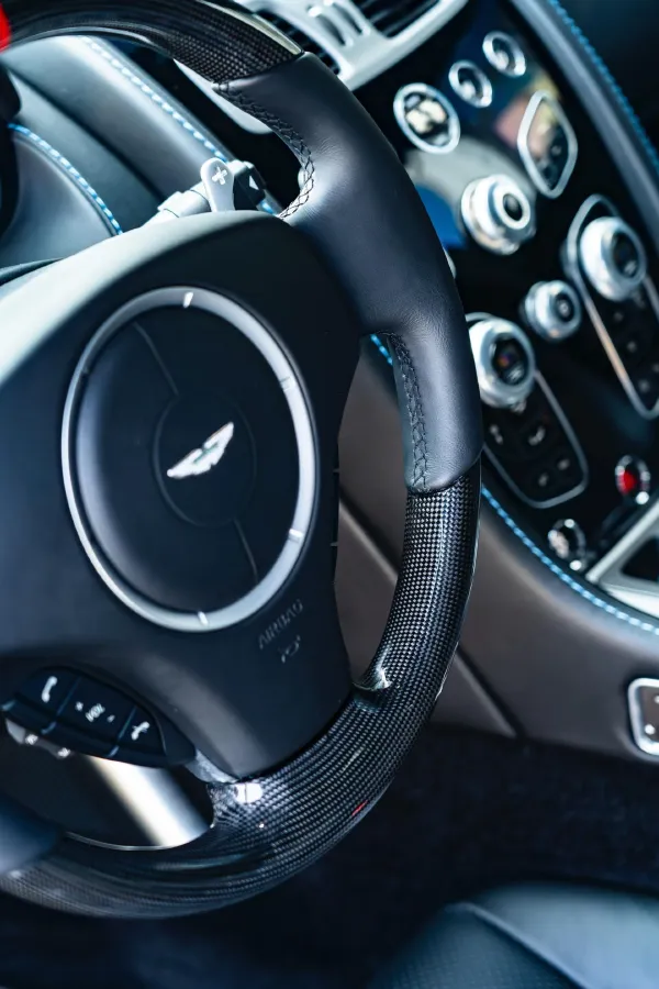 2015 Aston Martin Rapide 6.0L 560HP V12 8AT,autocango,china used car exporter,china ev exporter,chinese used car exporter,chinese used ev exporter