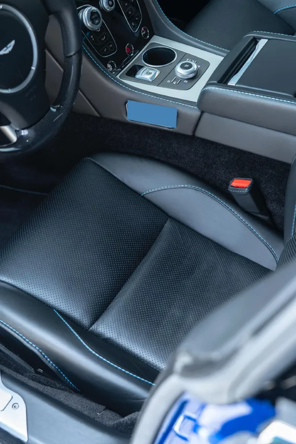 2015 Aston Martin Rapide 6.0L 560HP V12 8AT,autocango,china used car exporter,china ev exporter,chinese used car exporter,chinese used ev exporter