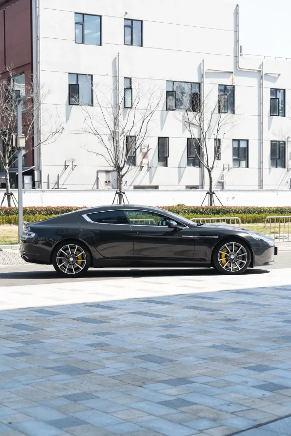 2015 Aston Martin Rapide 6.0L 560HP V12 8AT,autocango,china used car exporter,china ev exporter,chinese used car exporter,chinese used ev exporter
