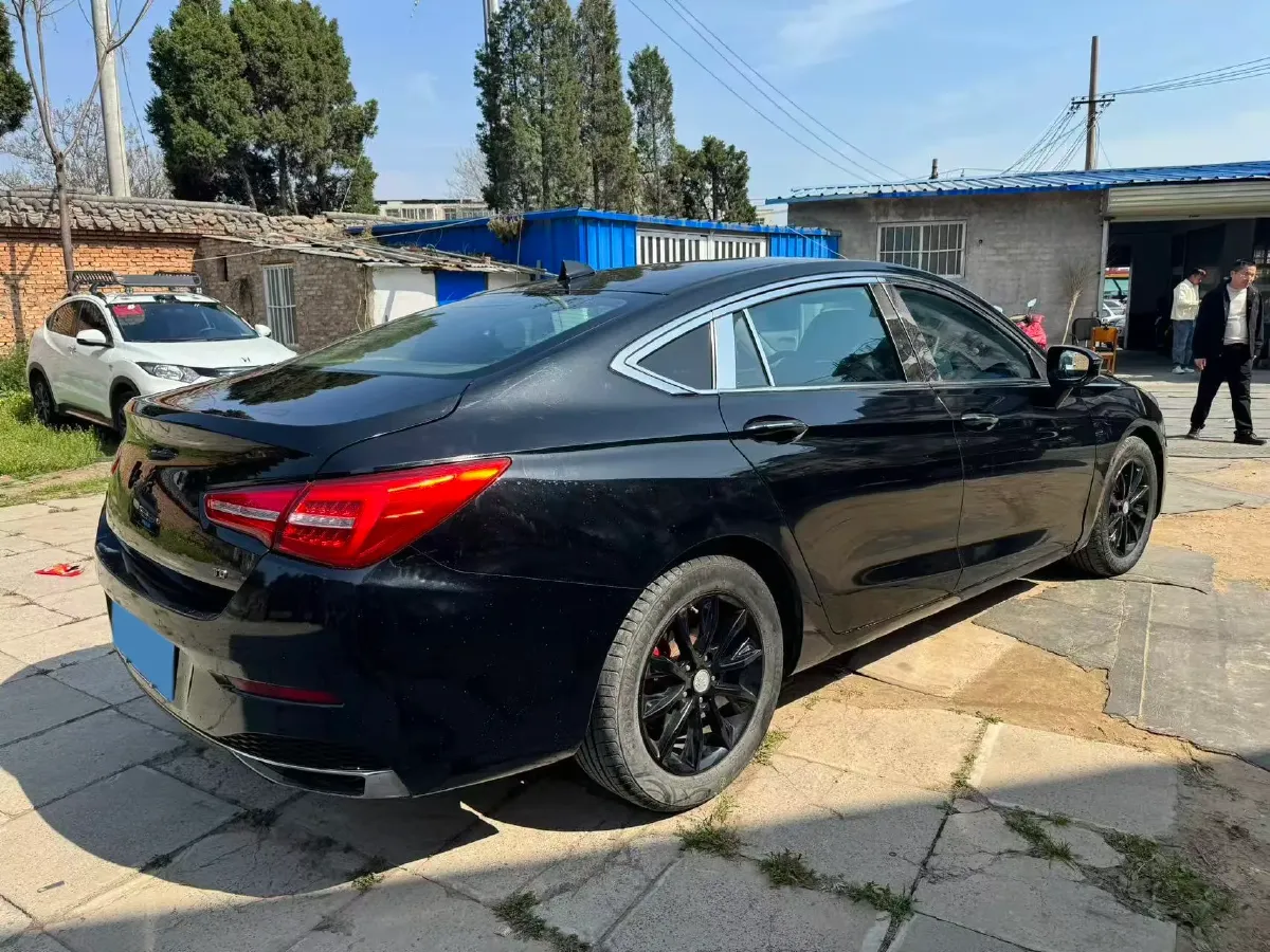 2019 HongQi H5 1.8T 180HP L4 6AT,autocango,china used car exporter,china ev exporter,chinese used car exporter,chinese used ev exporter