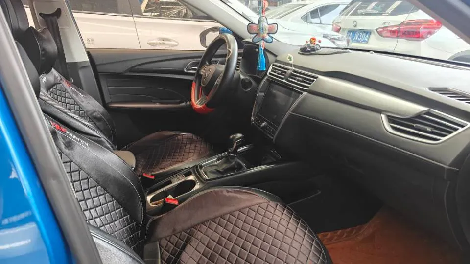 2019 Roewe i5 1.5L 120HP L4 CVT,autocango,china used car exporter,china ev exporter,chinese used car exporter,chinese used ev exporter