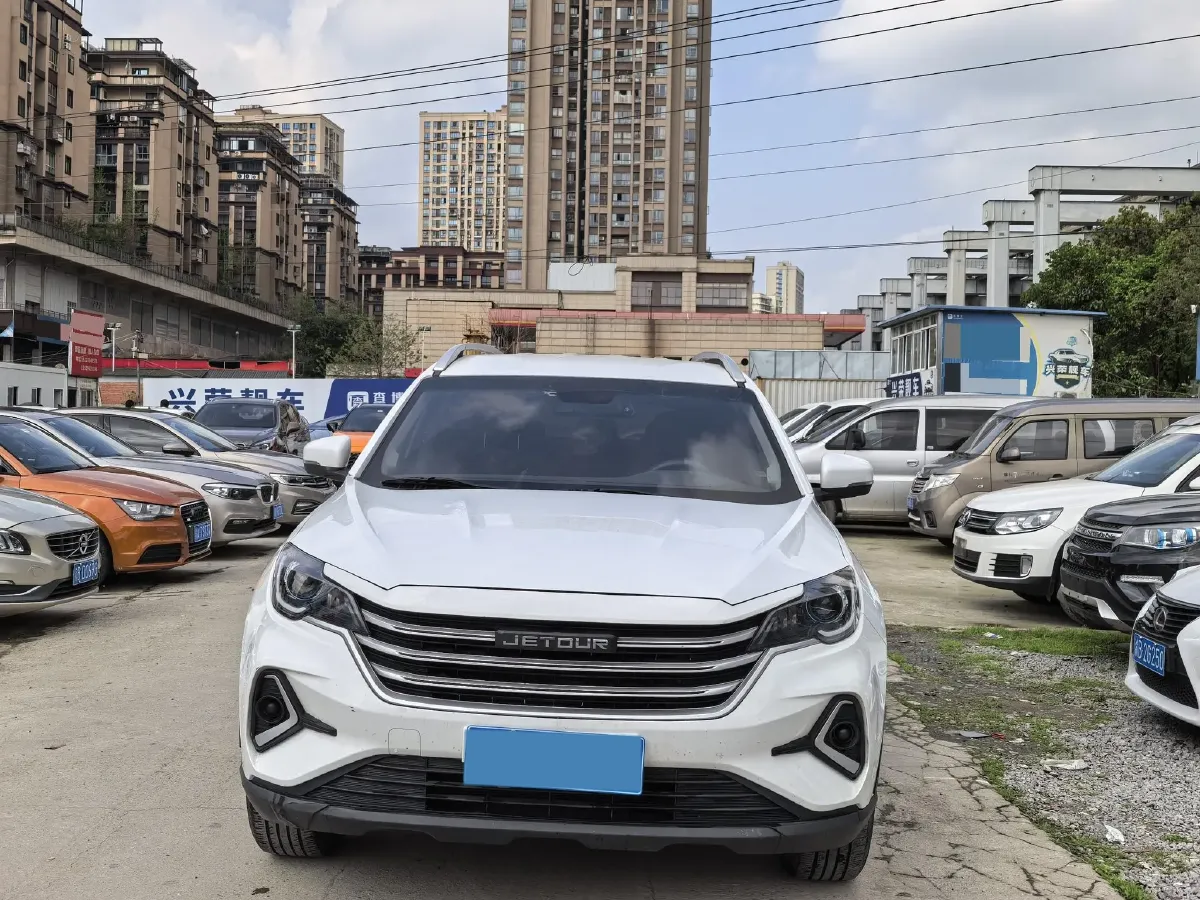 2022 Jetour X70M 1.5T 156HP L4 6MT,autocango,china used car exporter,china ev exporter,chinese used car exporter,chinese used ev exporter