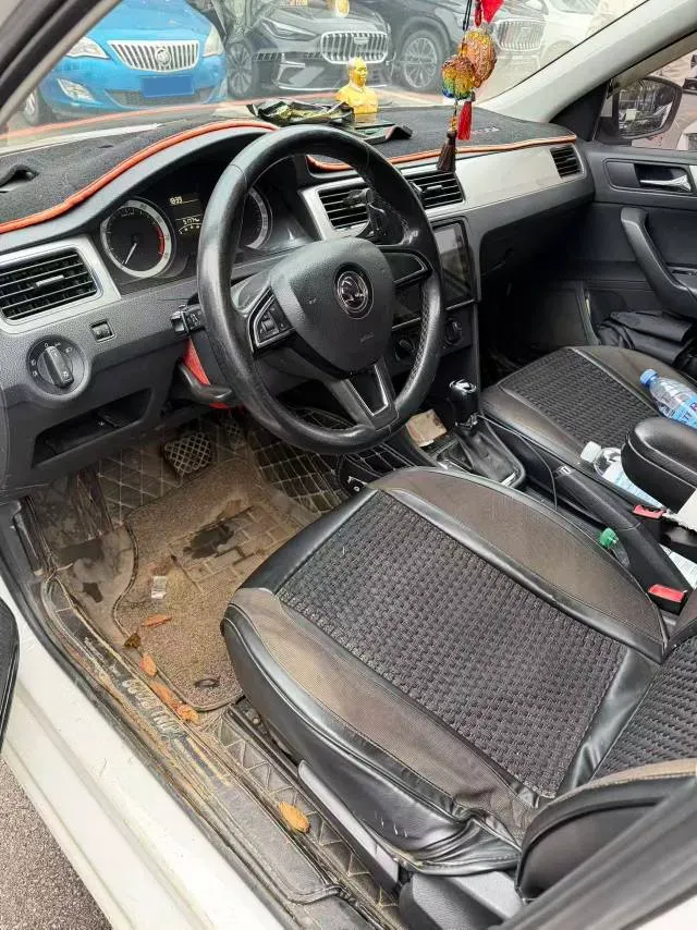 2019 Skoda Rapid Spaceback 1.5L 110HP L4 6AT,autocango,china used car exporter,china ev exporter,chinese used car exporter,chinese used ev exporter