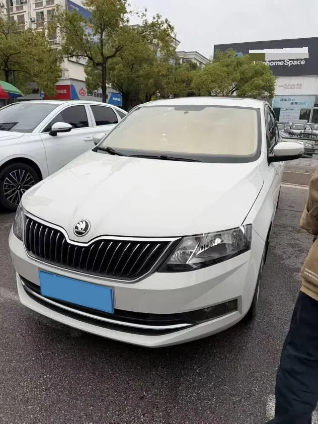 2019 Skoda Rapid Spaceback 1.5L 110HP L4 6AT,autocango,china used car exporter,china ev exporter,chinese used car exporter,chinese used ev exporter