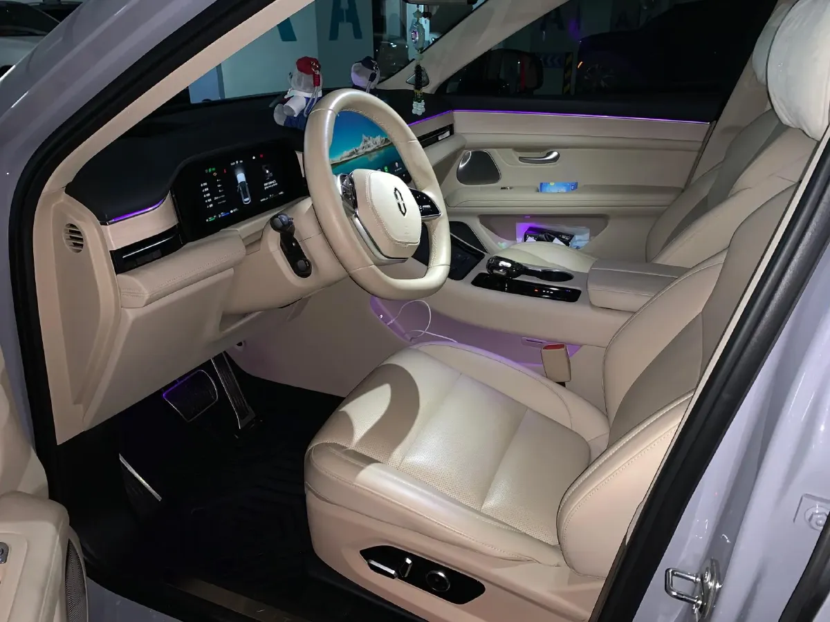 2024 HIMA AITO M5 1.5T 152HP L4 REEV 42KWH,autocango,china used car exporter,china ev exporter,chinese used car exporter,chinese used ev exporter