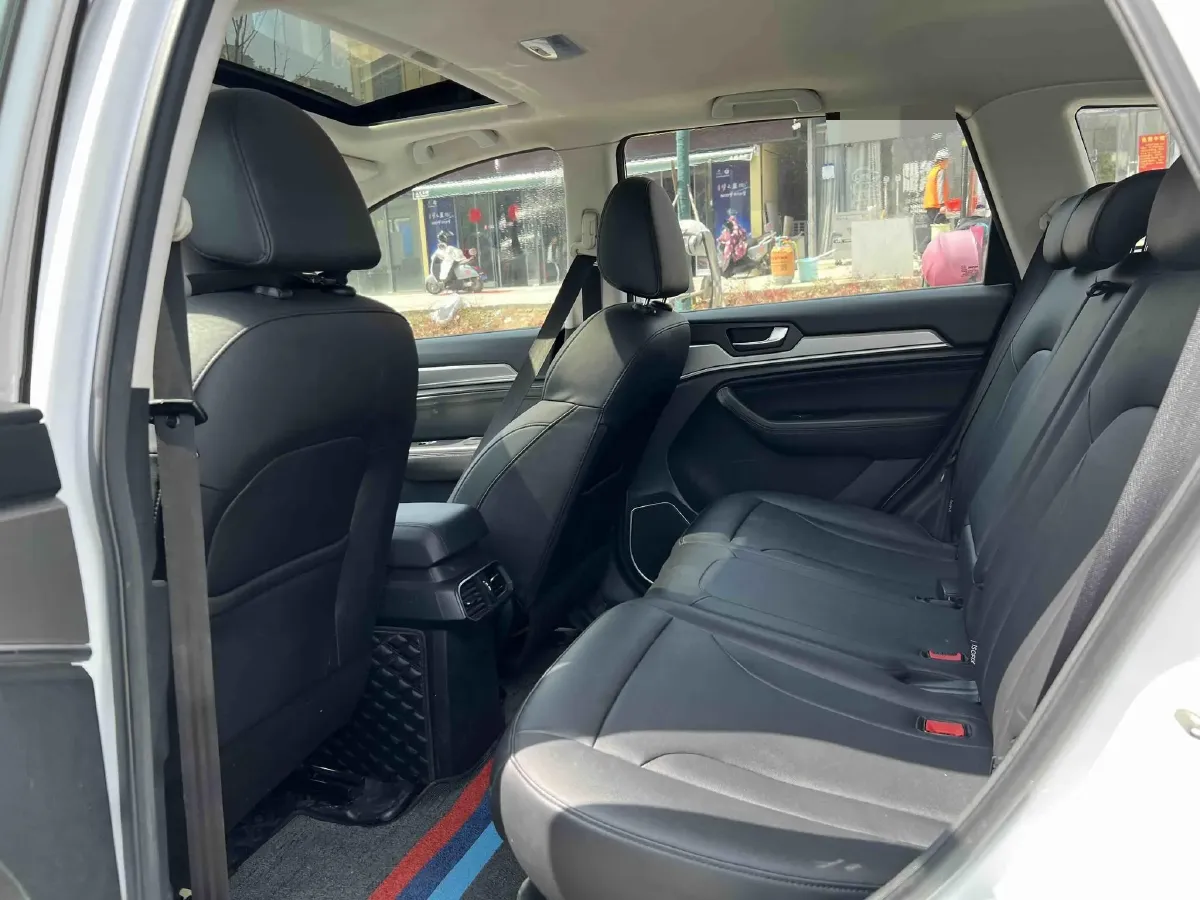 2015 Haval H6 1.5T 150HP L4 6MT,autocango,china used car exporter,china ev exporter,chinese used car exporter,chinese used ev exporter