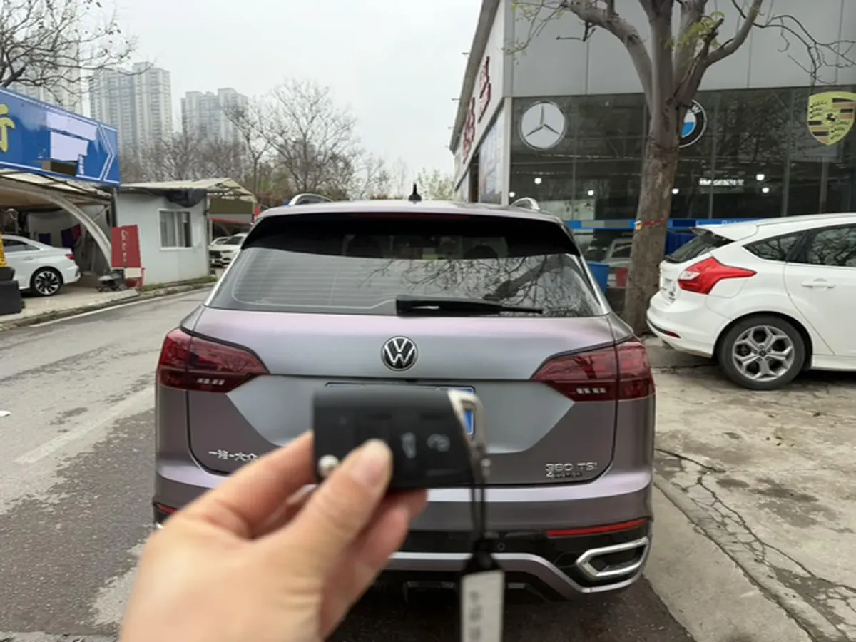 2022 Volkswagen Tayron 2.0T 220HP L4 7DCT,autocango,china used car exporter,china ev exporter,chinese used car exporter,chinese used ev exporter