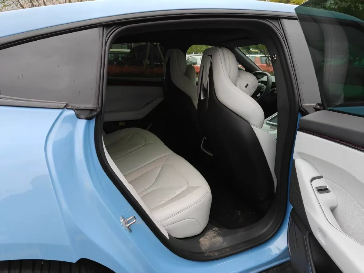 2025 Xpeng P7 BEV,autocango,china used car exporter,china ev exporter,chinese used car exporter,chinese used ev exporter