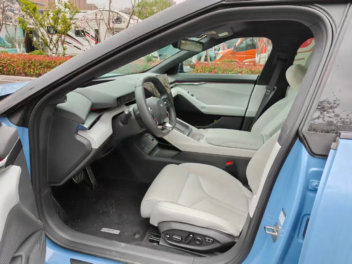 2025 Xpeng P7 BEV,autocango,china used car exporter,china ev exporter,chinese used car exporter,chinese used ev exporter