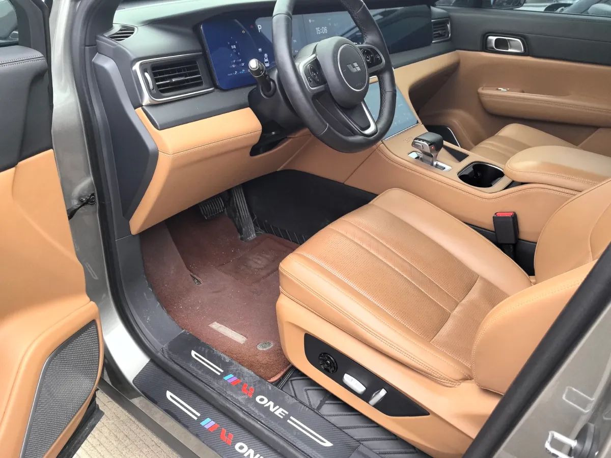 2020 Li ONE Range Extended 131HP REEV 40.5KWH,autocango,china used car exporter,china ev exporter,chinese used car exporter,chinese used ev exporter