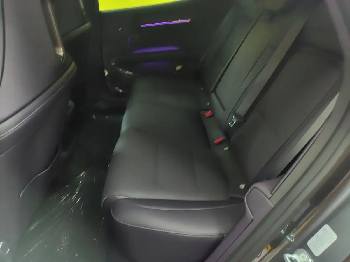 2025 Avatr 06 BEV,autocango,china used car exporter,china ev exporter,chinese used car exporter,chinese used ev exporter