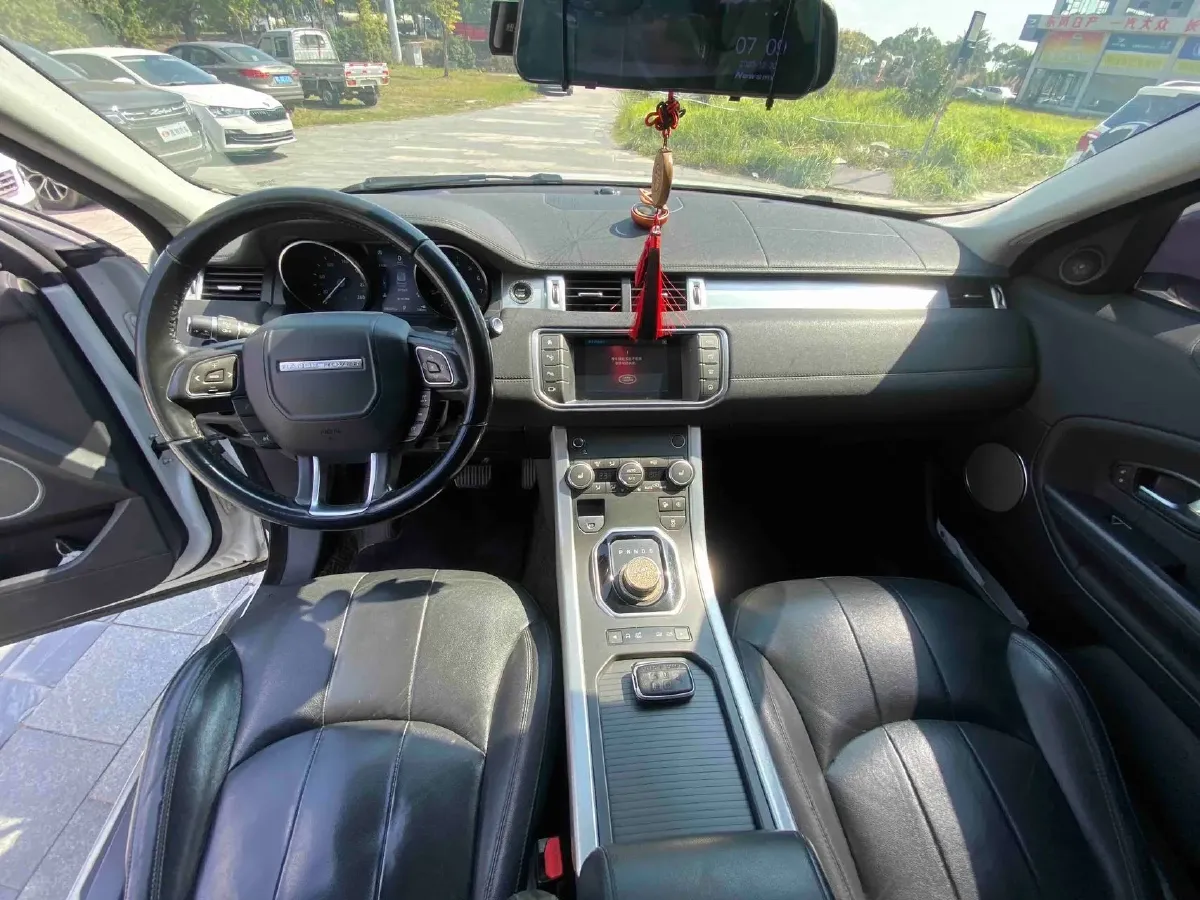 2018 Land Rover Range Rover Evoque 2.0T 241HP L4 9AT,autocango,china used car exporter,china ev exporter,chinese used car exporter,chinese used ev exporter