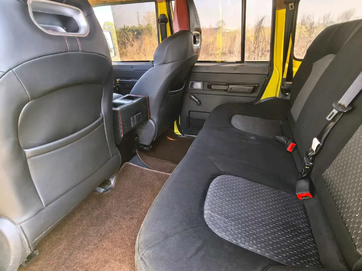 2019 BAW Battle Flag 1.5T 136HP L4 5MT,autocango,china used car exporter,china ev exporter,chinese used car exporter,chinese used ev exporter