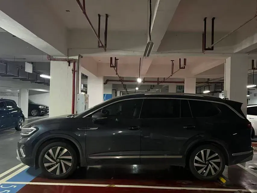 2021 Volkswagen Talagon 2.0T 220HP L4 7DCT,autocango,china used car exporter,china ev exporter,chinese used car exporter,chinese used ev exporter