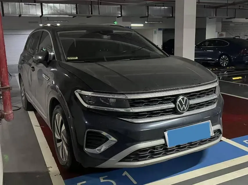 2021 Volkswagen Talagon 2.0T 220HP L4 7DCT,autocango,china used car exporter,china ev exporter,chinese used car exporter,chinese used ev exporter