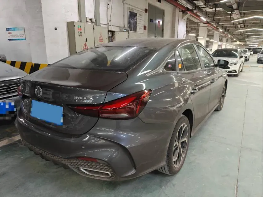 2025 MG 5 1.5T 181HP L4 7DCT,autocango,china used car exporter,china ev exporter,chinese used car exporter,chinese used ev exporter