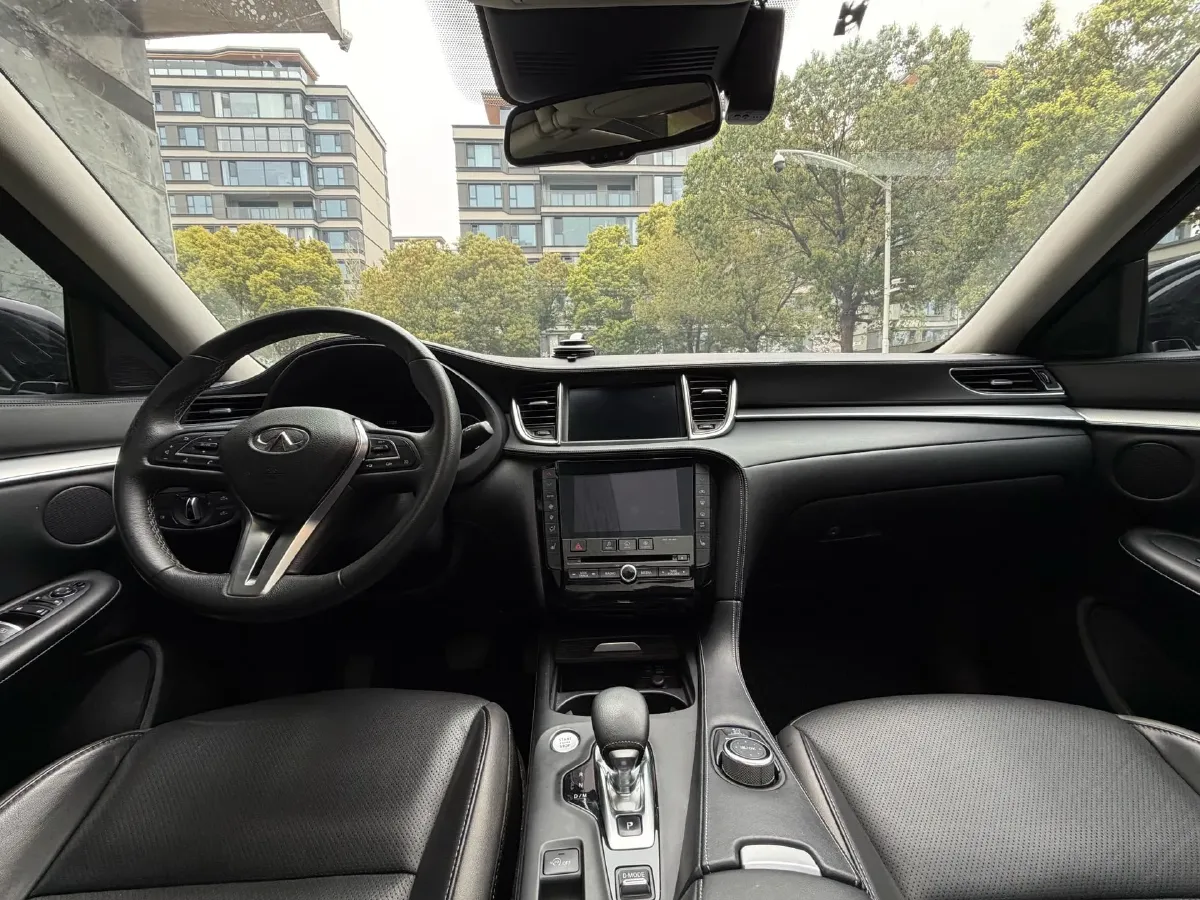 2020 Infiniti QX50 2.0T 272HP L4 CVT,autocango,china used car exporter,china ev exporter,chinese used car exporter,chinese used ev exporter