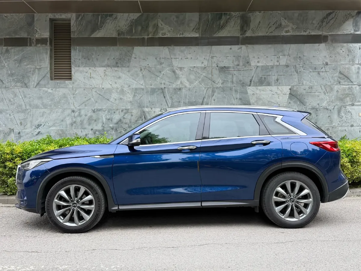 2020 Infiniti QX50 2.0T 272HP L4 CVT,autocango,china used car exporter,china ev exporter,chinese used car exporter,chinese used ev exporter