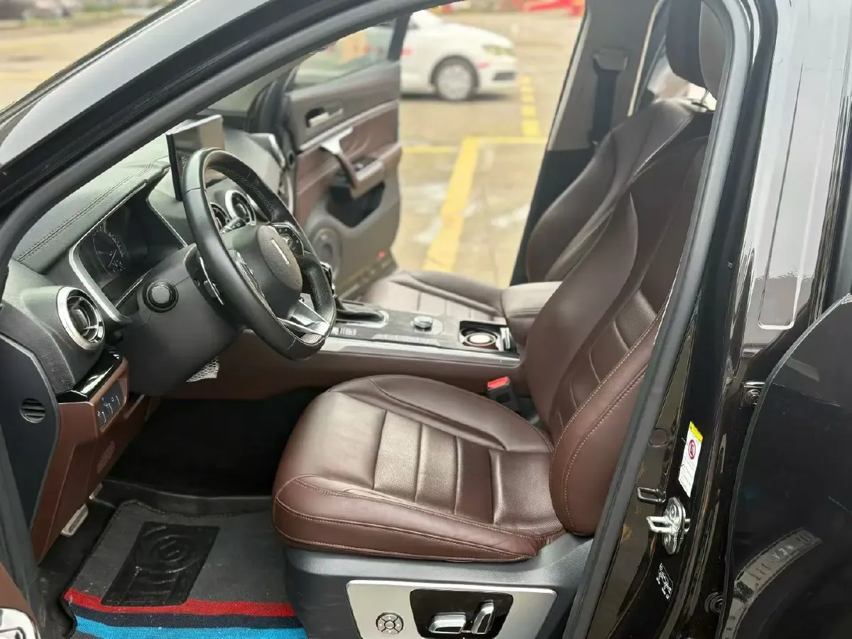 2017 WEY VV5 2.0T 197HP L4 7DCT,autocango,china used car exporter,china ev exporter,chinese used car exporter,chinese used ev exporter