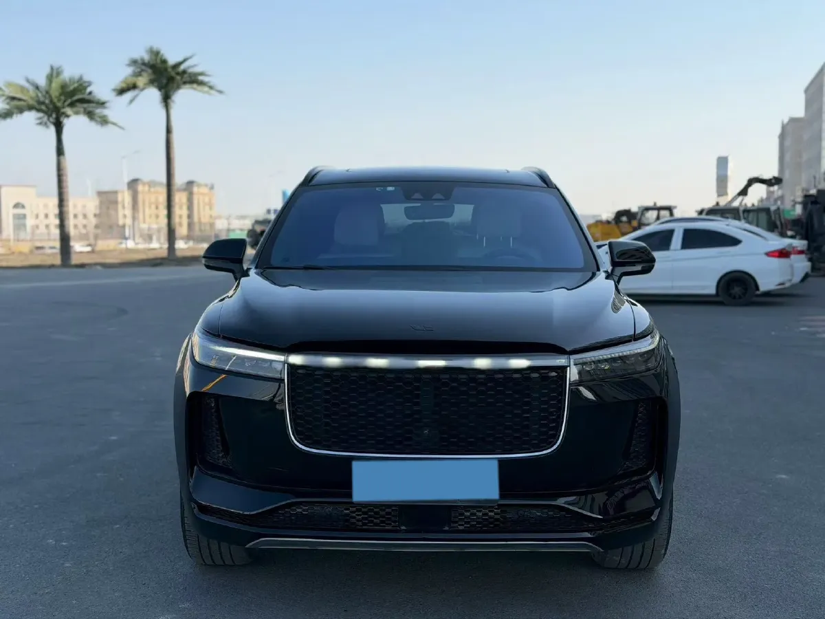 2020 Li ONE Range Extended 131HP REEV 40.5KWH,autocango,china used car exporter,china ev exporter,chinese used car exporter,chinese used ev exporter