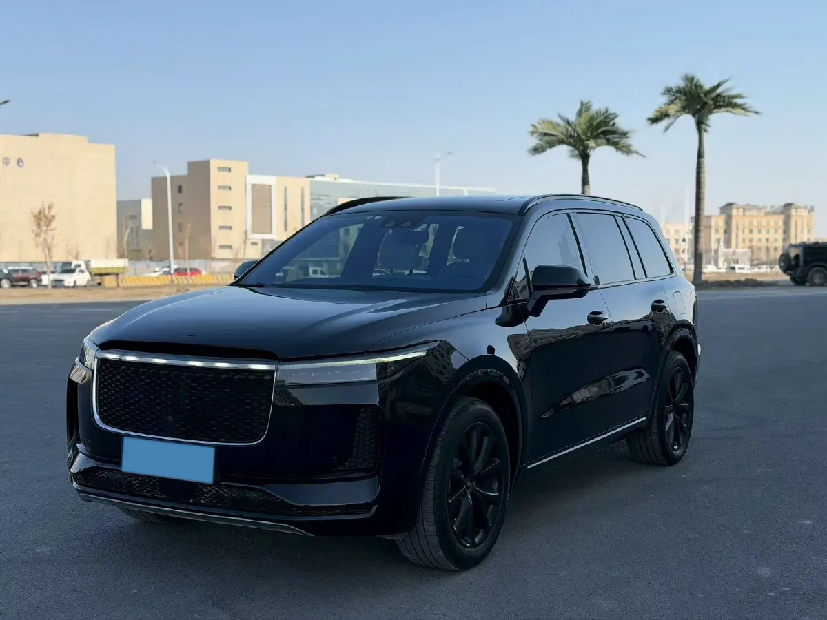 2020 Li ONE Range Extended 131HP REEV 40.5KWH,autocango,china used car exporter,china ev exporter,chinese used car exporter,chinese used ev exporter