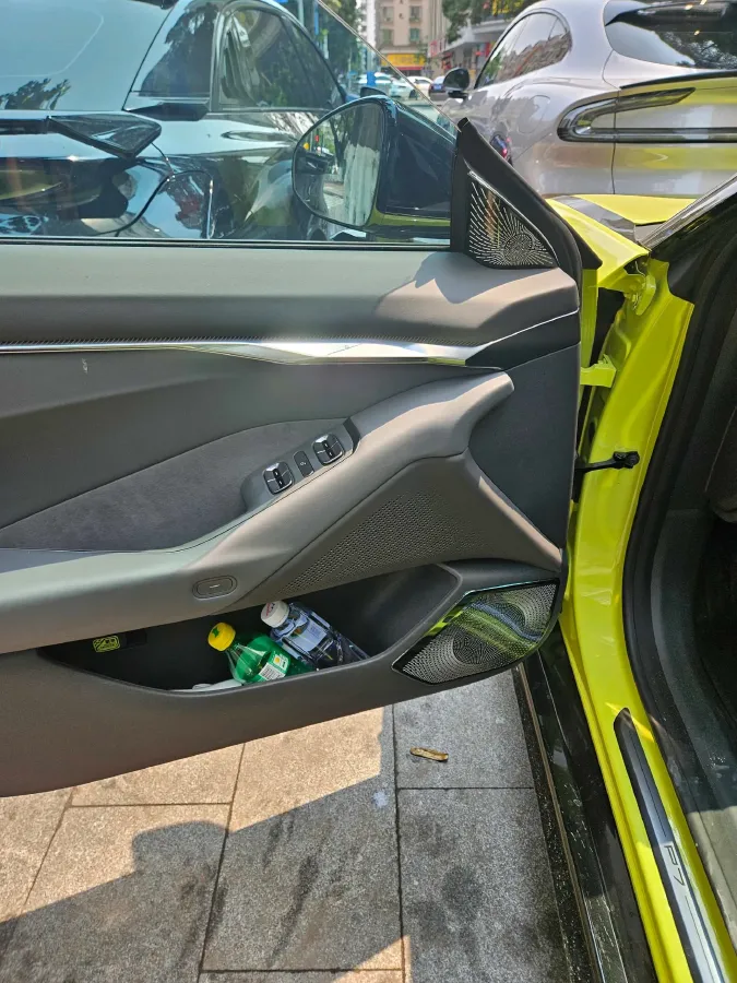 2025 Xpeng P7 BEV,autocango,china used car exporter,china ev exporter,chinese used car exporter,chinese used ev exporter