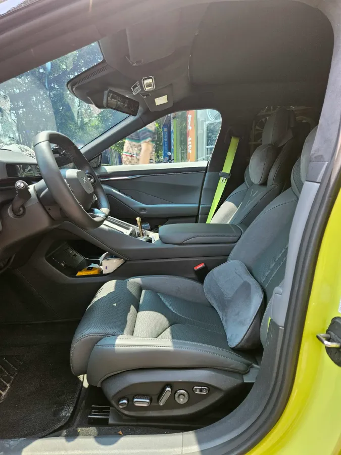 2025 Xpeng P7 BEV,autocango,china used car exporter,china ev exporter,chinese used car exporter,chinese used ev exporter