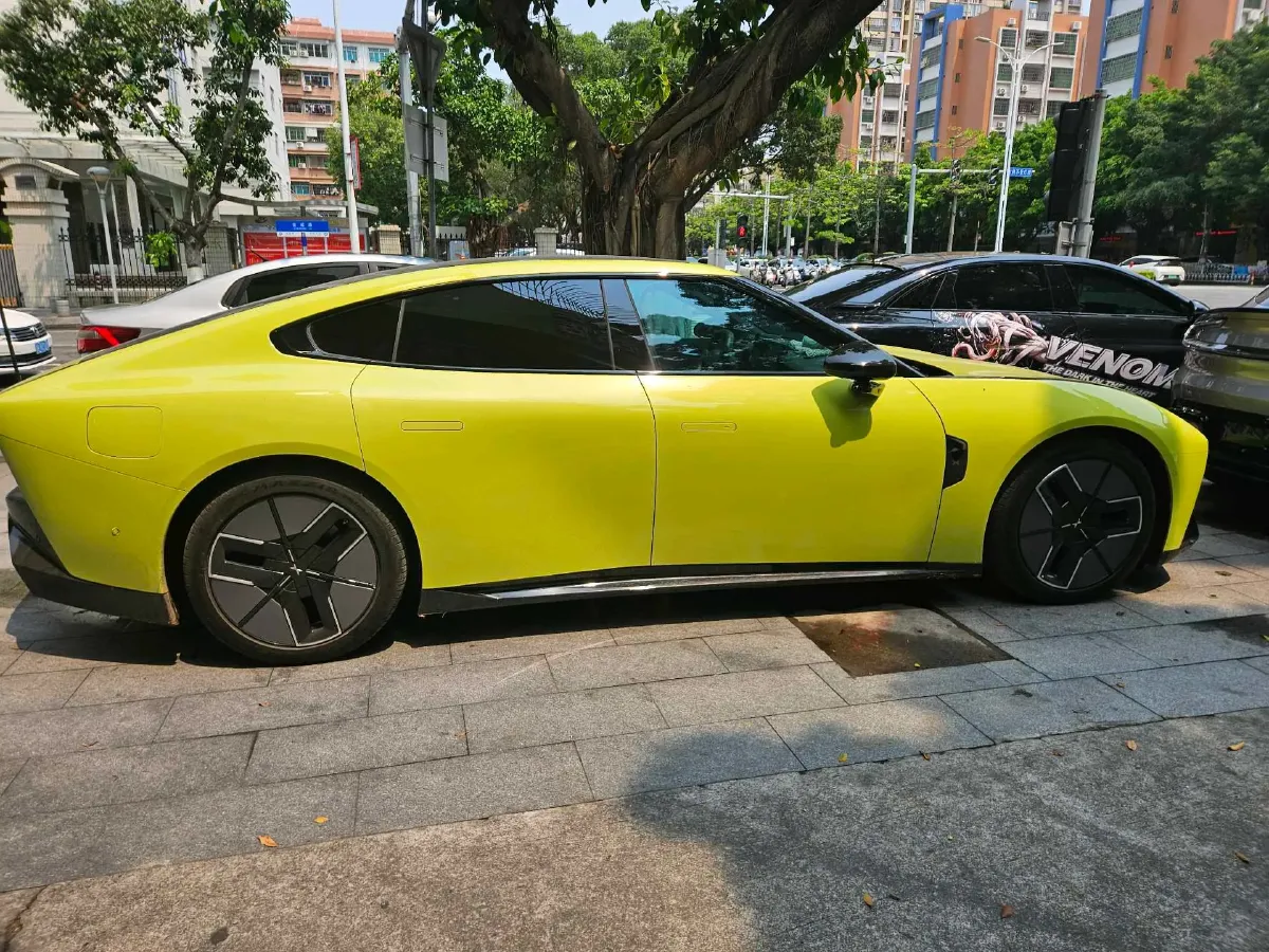 2025 Xpeng P7 BEV,autocango,china used car exporter,china ev exporter,chinese used car exporter,chinese used ev exporter