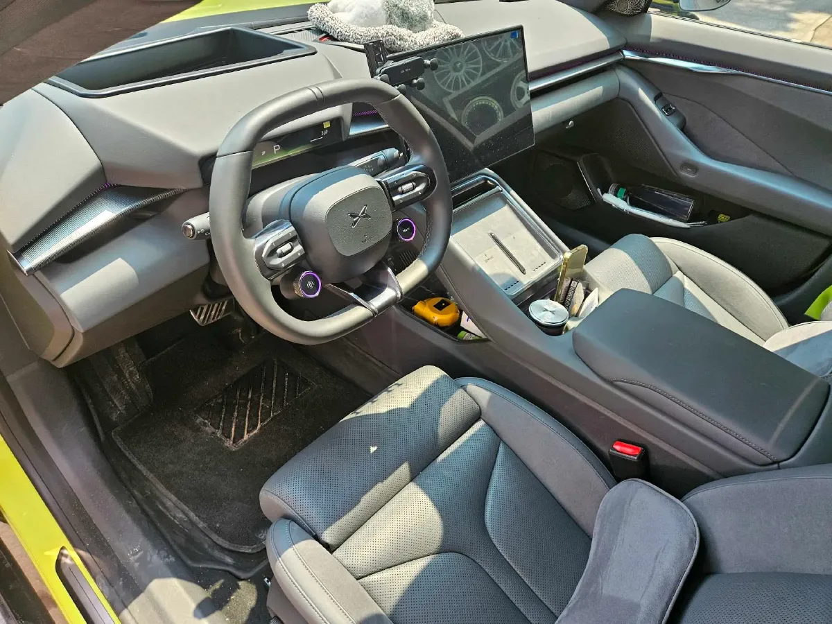 2025 Xpeng P7 BEV,autocango,china used car exporter,china ev exporter,chinese used car exporter,chinese used ev exporter