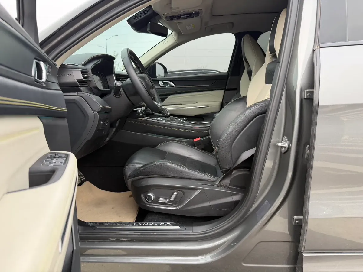 2022 LYNK&CO 02 2.0T 190HP L4 7DCT,autocango,china used car exporter,china ev exporter,chinese used car exporter,chinese used ev exporter