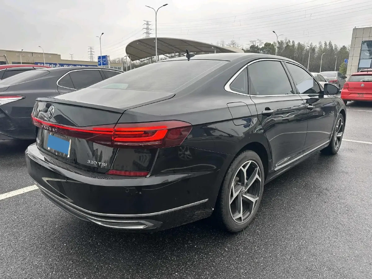 2023 Volkswagen Passat 2.0T 186HP L4 7DCT,autocango,china used car exporter,china ev exporter,chinese used car exporter,chinese used ev exporter