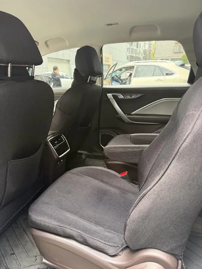 2025 Livan 8 BEV 68.03KWH,autocango,china used car exporter,china ev exporter,chinese used car exporter,chinese used ev exporter