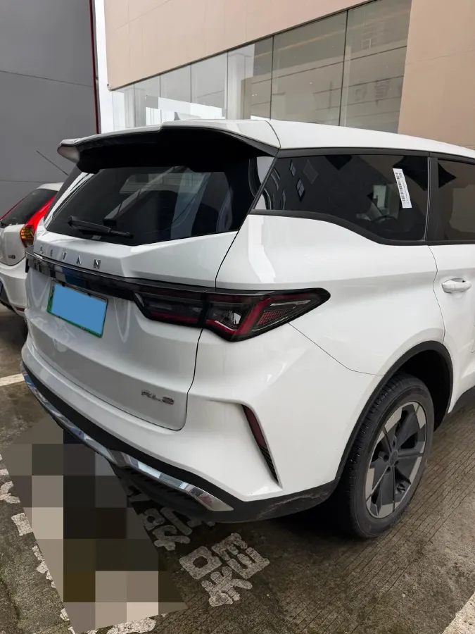 2025 Livan 8 BEV 68.03KWH,autocango,china used car exporter,china ev exporter,chinese used car exporter,chinese used ev exporter