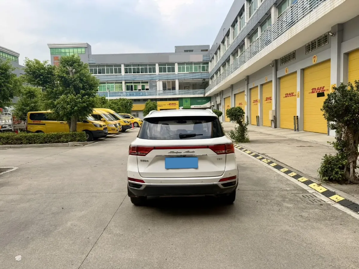 2018 Zotye T500 1.5T 156HP L4 6AT,autocango,china used car exporter,china ev exporter,chinese used car exporter,chinese used ev exporter