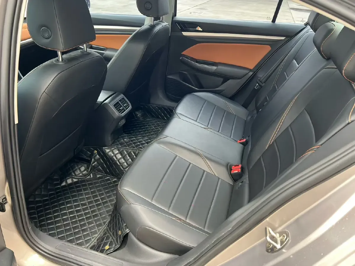 2023 Volkswagen Bora 1.2T 116HP L4 7DCT,autocango,china used car exporter,china ev exporter,chinese used car exporter,chinese used ev exporter